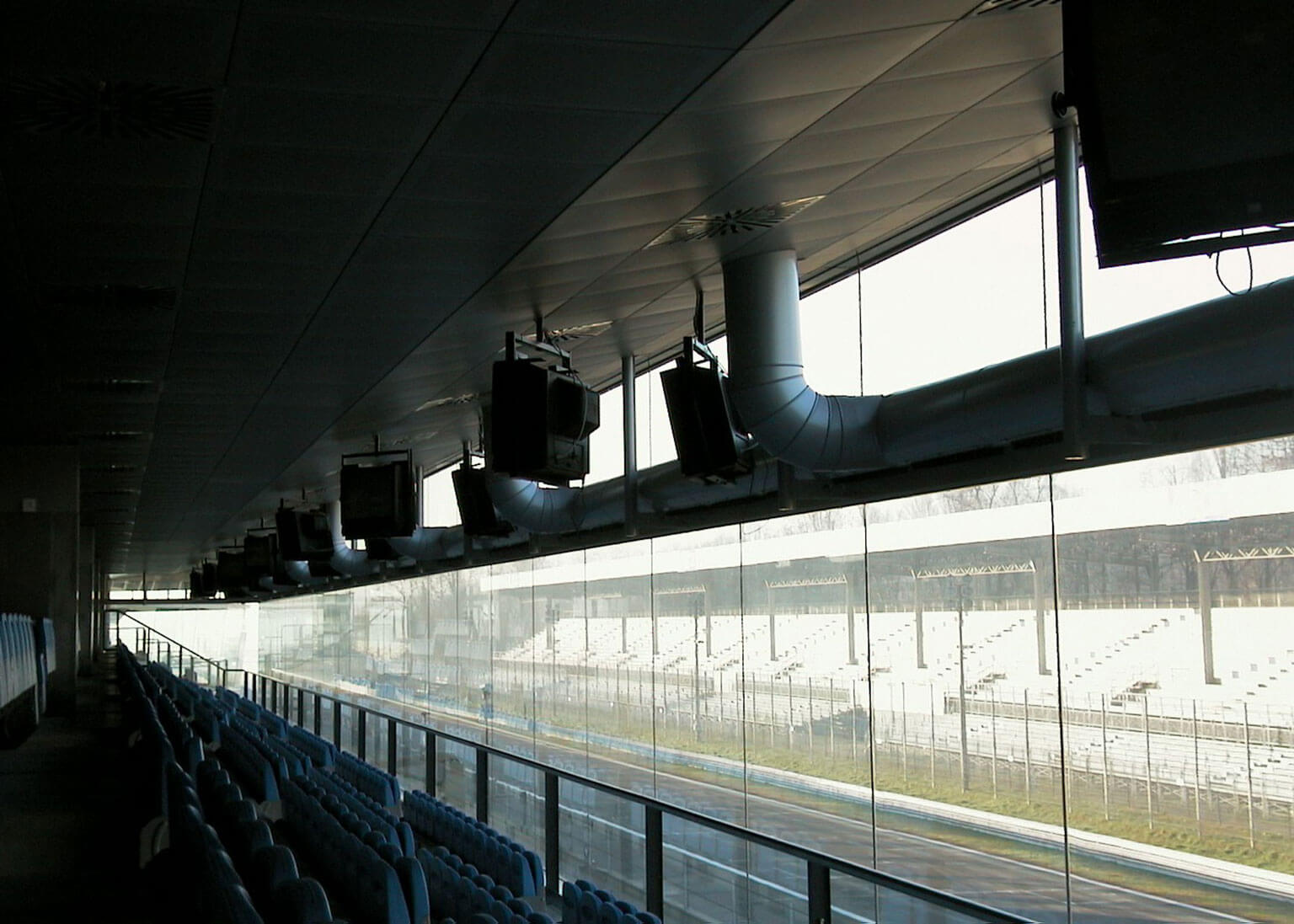 prospettiva interna controsoffitto metallico tribuna autodromo di monza