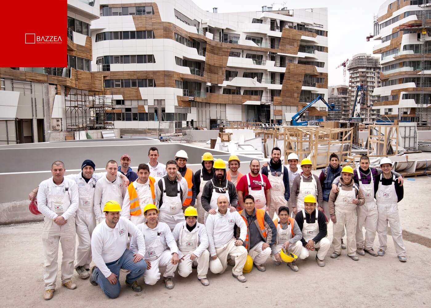foto gruppo squadra team Bazzea Construction Technology lavori lobby residenza hadid city life milano