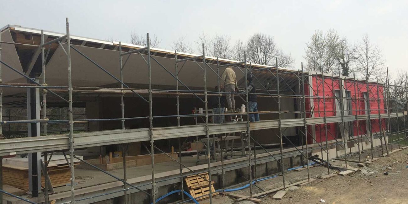operai bazzea construction technology realizzazione facciata a secco su sottostruttura metallica per la residenza lomboranch